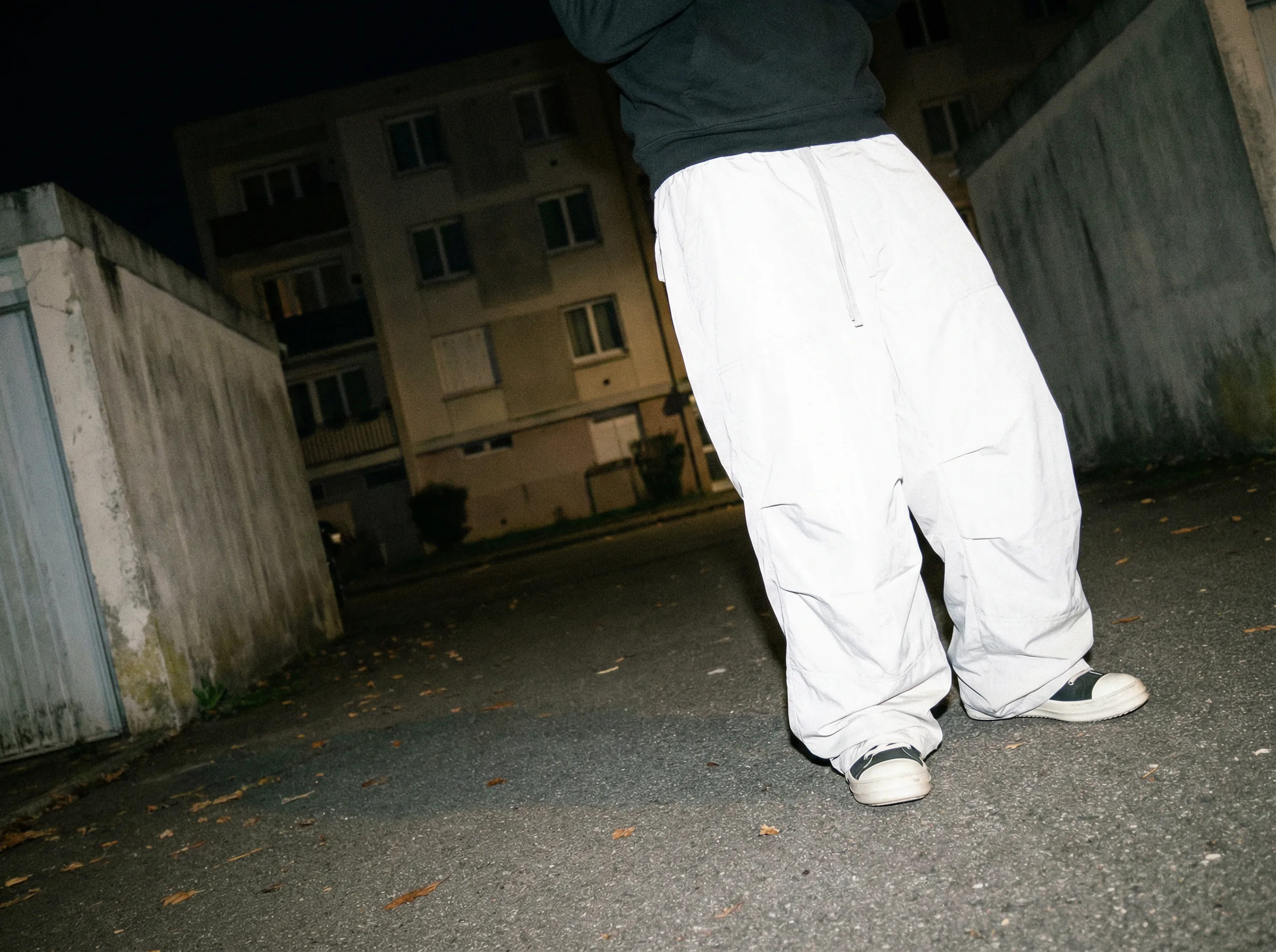 Flash-style lifestyle visual 5